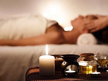 The Role of Aromatherapy Massage in Relieving Stress and Improving Sleep