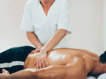The Science of Muscle Memory & Mobility: How Weekly Massage Accelerates Long-Term Flexibility Office Workers